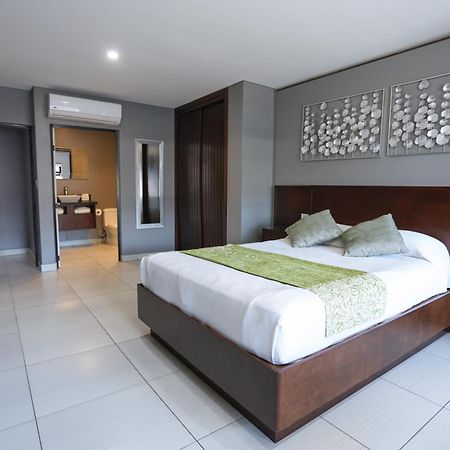 Hotel Aqua Rio Tijuana Bagian luar foto